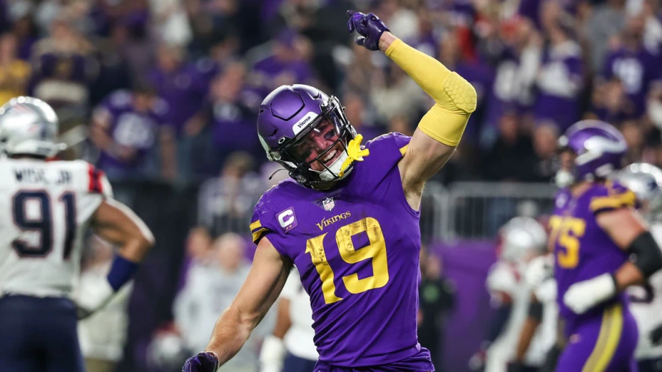 Steelers’ Adam Thielen breaks silence on learning Aaron Rodgers-led offense quickly