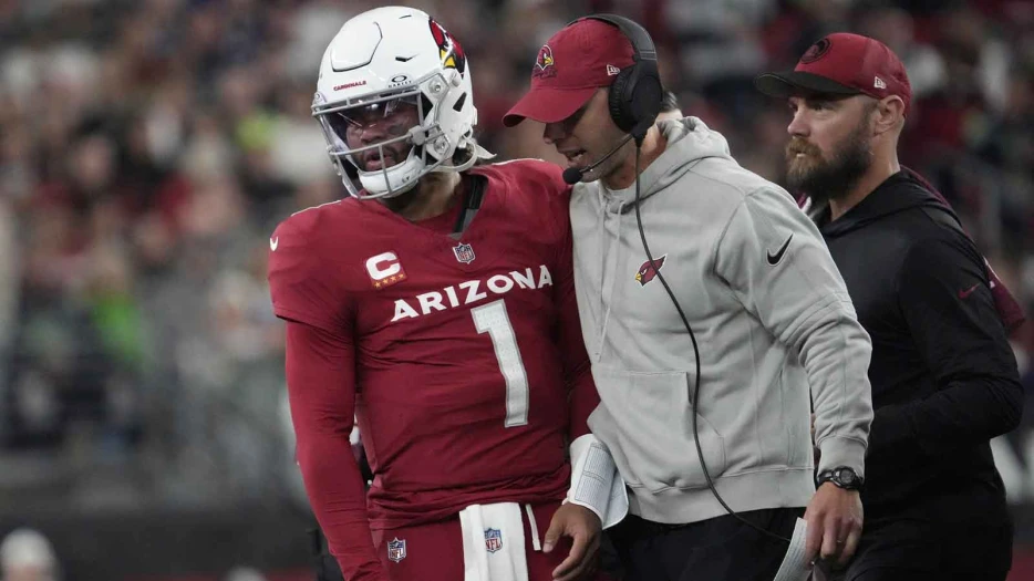 Cardinals’ Jonathan Gannon quickly sidesteps question about Kyler Murray’s future