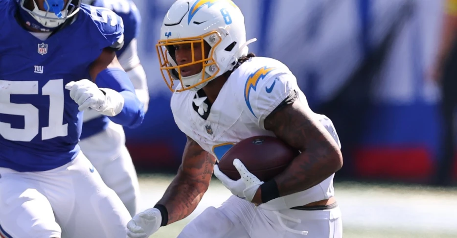 Chargers-Eagles Game Preview: Bolts must control the trenches in primetime