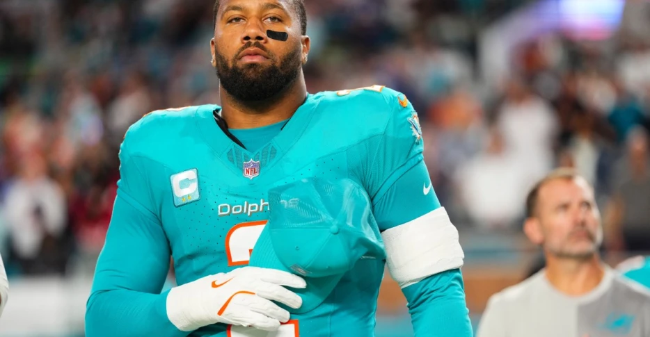 Dolphins linebacker Bradley Chubb nominated for Walter Payton Man of the Year award