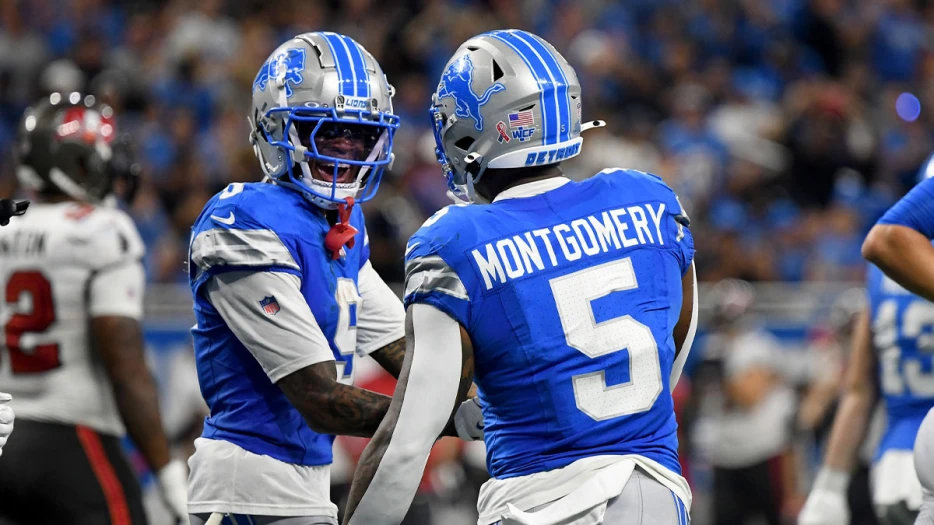 Lions’ David Montgomery gashes Cowboys before halftime with 35-yard TD