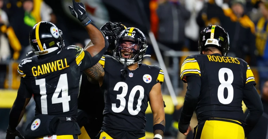 Friday Night Happy Hour: The In Between Edition