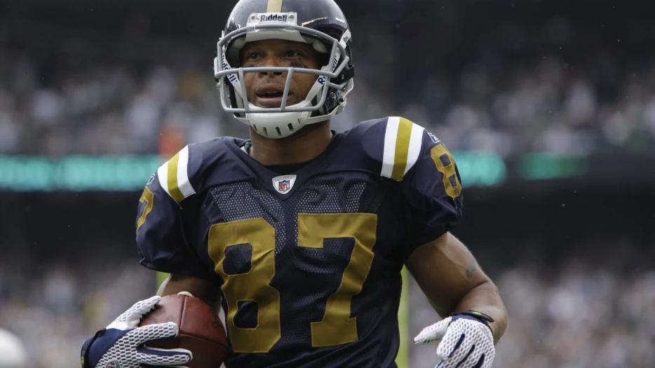 Laveranues Coles is now a member of the Jacksonville Sheriff's Office