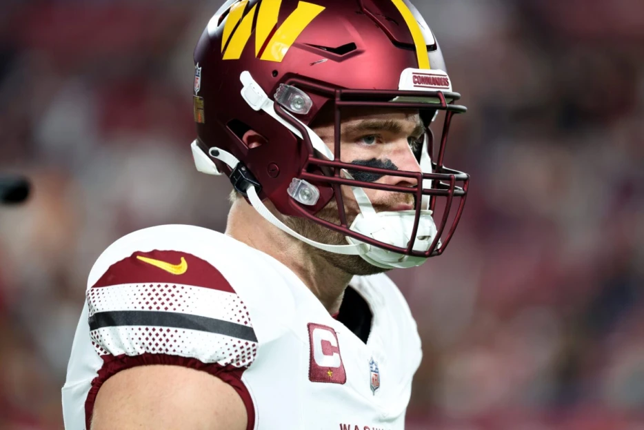 Commanders TE Zach Ertz Ruled Out With Knee Injury