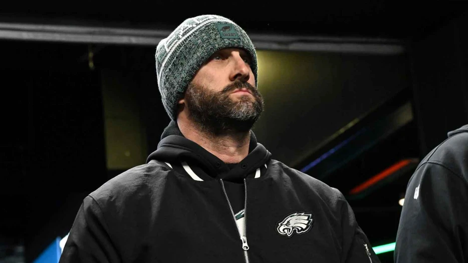 Eagles HC Nick Sirianni taking bigger role on offense amid struggles