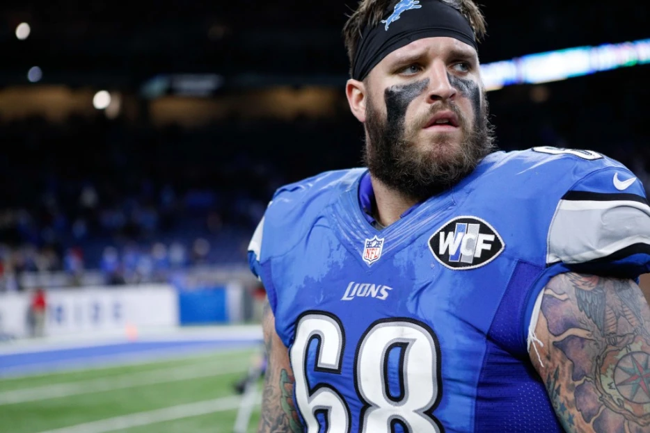 Lions LT Taylor Decker To Contemplate Retirement In Offseason