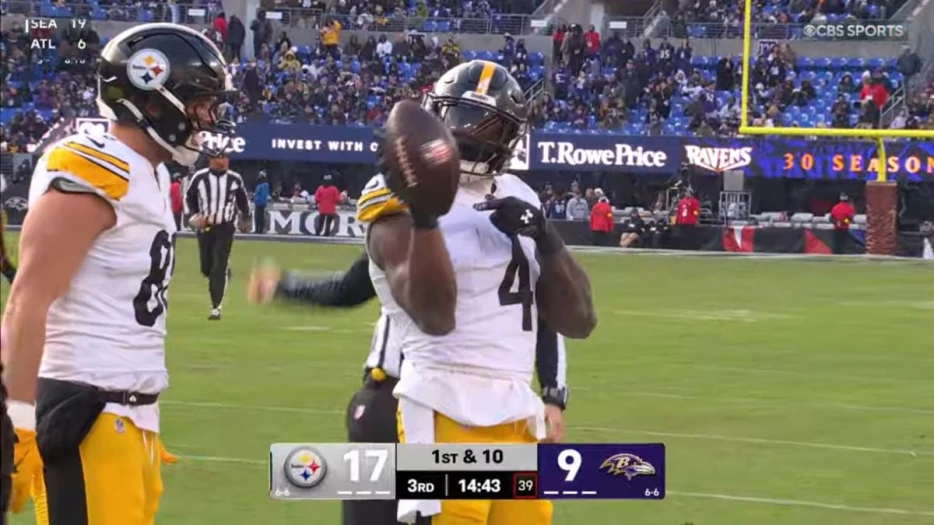 Recap: Steelers Hold On, Take AFC North Lead With Massive Win Over Ravens