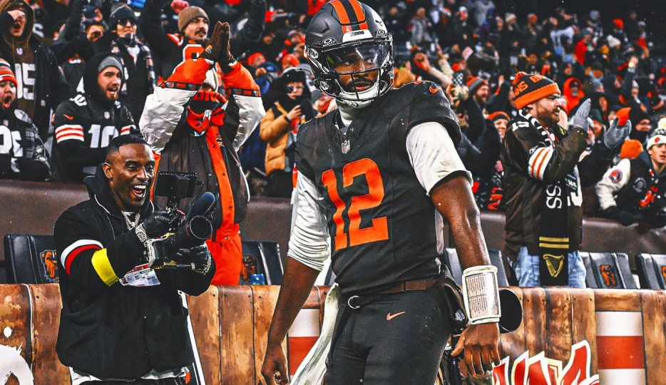 Shedeur Sanders, Browns Nearly Pull Off Comeback Win vs. Titans After Late INT