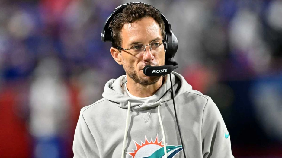 What Dolphins’ Mike McDaniel said about De’Von Achane injury scare