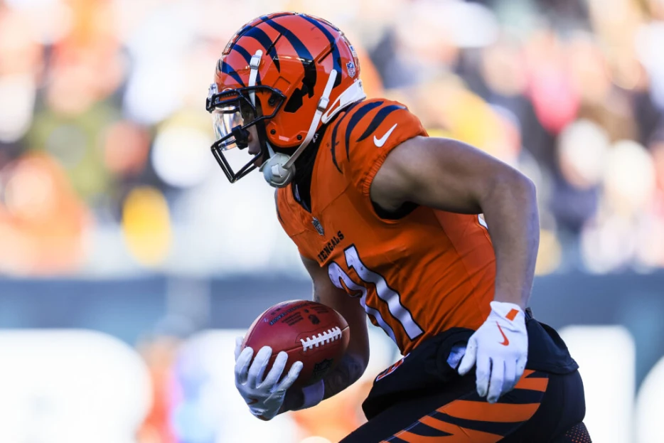 Bengals Waive WR Jermaine Burton