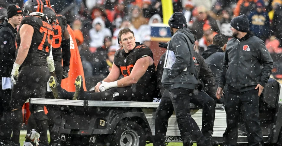 Browns O-line hit with another major injury