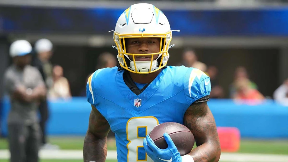 Chargers make roster move after activating Omarion Hampton