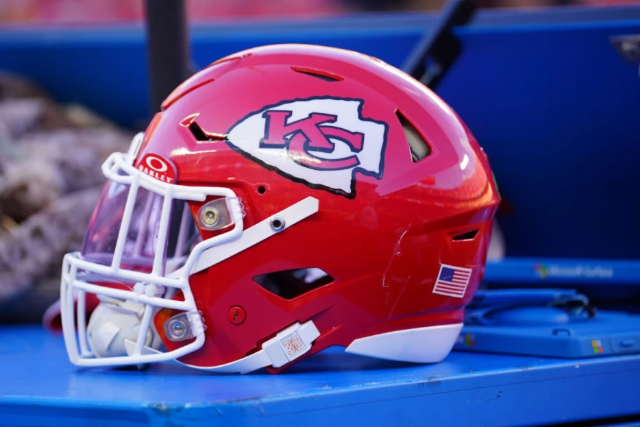 Chiefs OT Wanya Morris Out For Season With Knee Injury