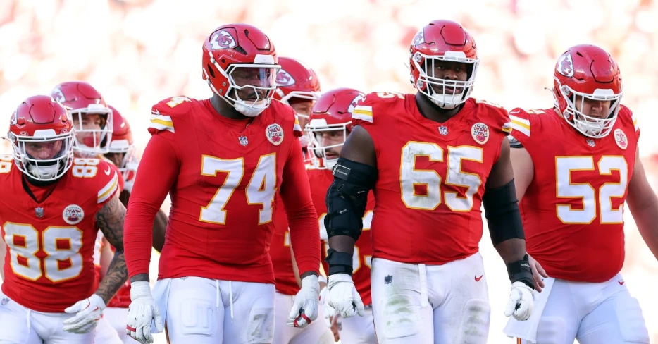 Chiefs-Texans Inactives: Trey Smith and Jawaan Taylor won’t play