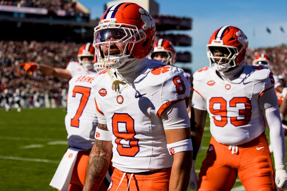 Clemson CB Avieon Terrell Declares For 2026 Draft