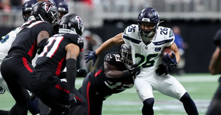 Falcons defeathered by the Seahawks in Week 14 Snap Reactions