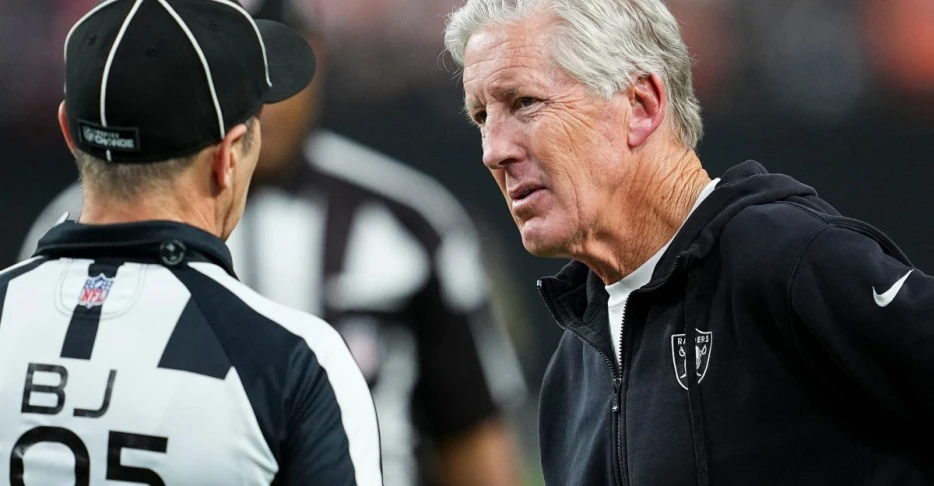 Pete Carroll’s team plays the same game every week and its awful