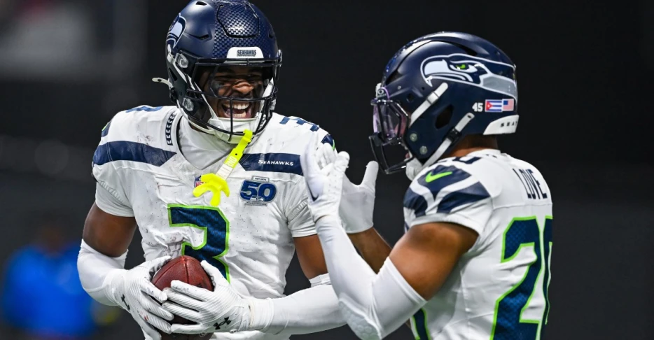 Post-Snap Reads 12/8: Seahawks start slow, blow-out Falcons in 2nd half