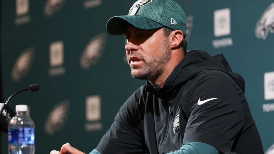 Eagles being in Raiders territory shows how dire offensive failures are