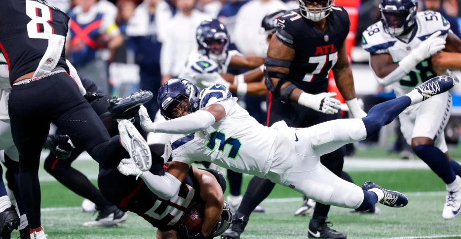 Pre-Snap Reads 12/9: Nick Emmanwori should be DROY