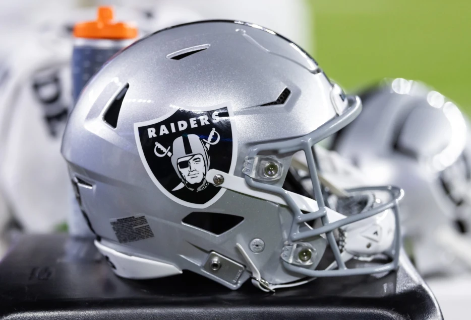 Raiders Announced Two Transactions