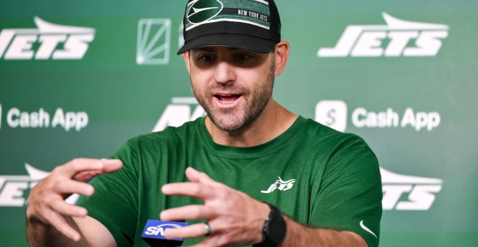 Should Tanner Engstrand survive the season?