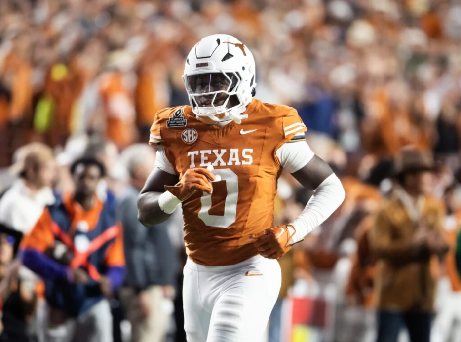 Texas LB Anthony Hill Jr. Declares For Draft