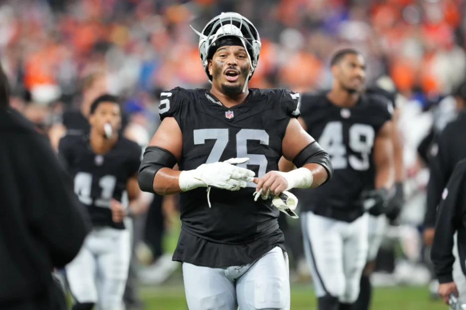 3 Raiders Rookies Who Should Retain Starting Roles in Week 15 vs. Eagles