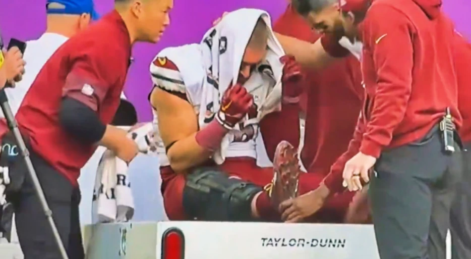 HBO’s ‘Hard Knocks’ Footage Of Zach Ertz Breaking Down After Snapping His Leg vs. Vikings Will Make You Cry [VIDEO]