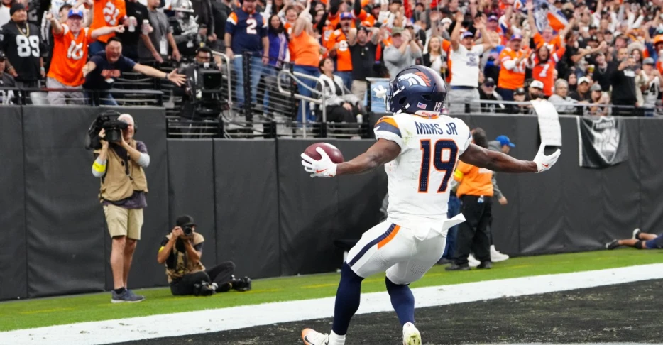 Marvin Mims Jr. named AFC Special Teams Player of the Week