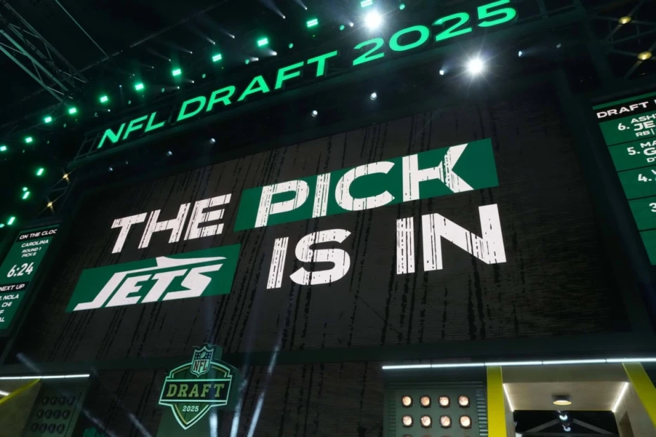 NY Giants and NY Jets Predicted to Make Huge Win-Win NFL Draft Trade?