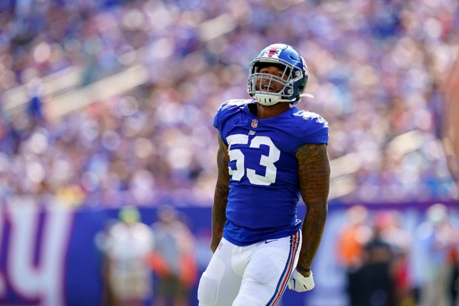 Rams Worked Out OLB Oshane Ximines