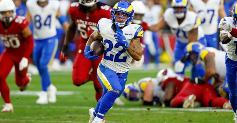Should Rams shift more carries to Blake Corum in run game?