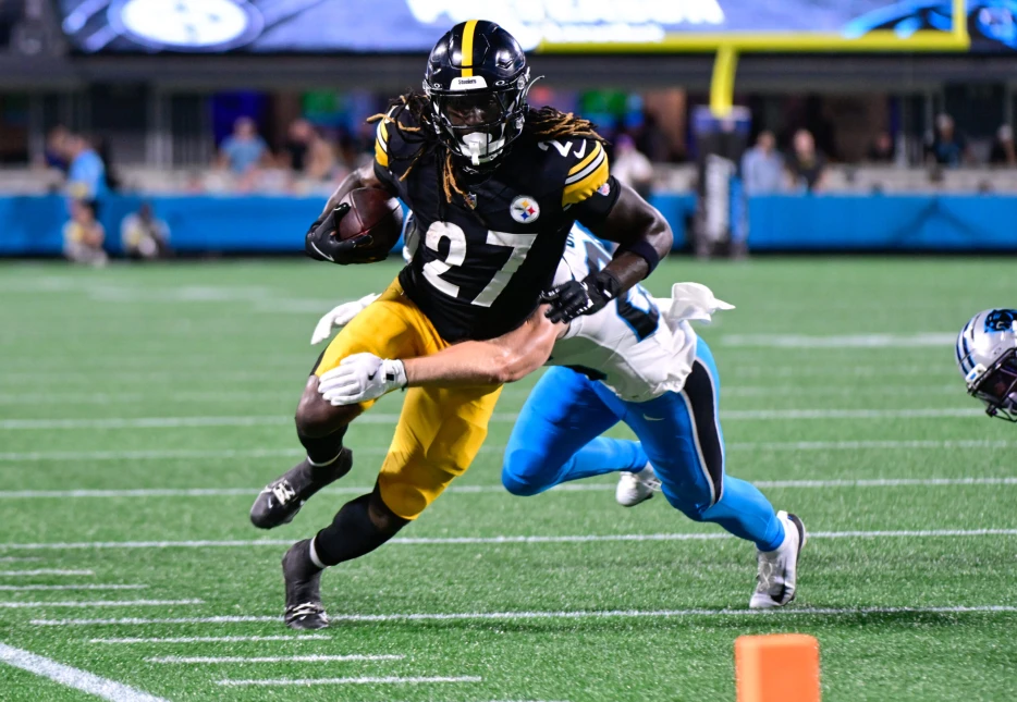 Steelers Part Ways with Versatile RB Again