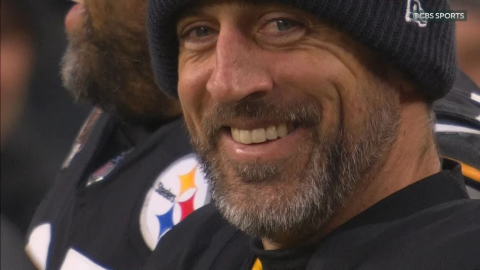 Aaron Rodgers’ Leadership Shining Through When Steelers Need It Most