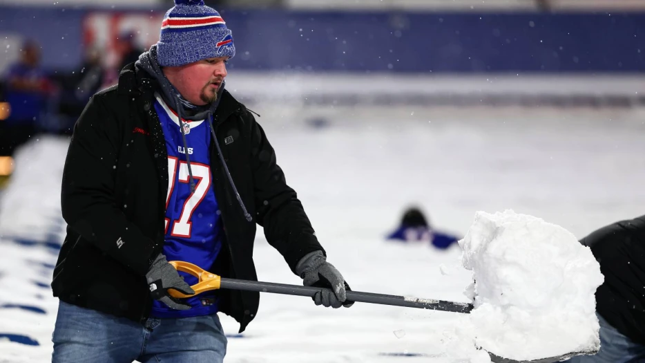 Buffalo Bills Drop Beer Made With Snow Shoveled From Inside Their Stadium