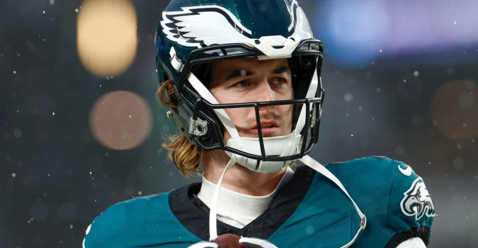 Eagles have seen Kenny Pickett win before