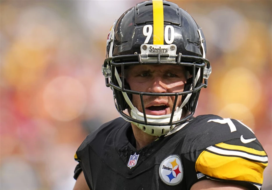 Lung Issue Apparently Has Steelers’ Star in the Hospital