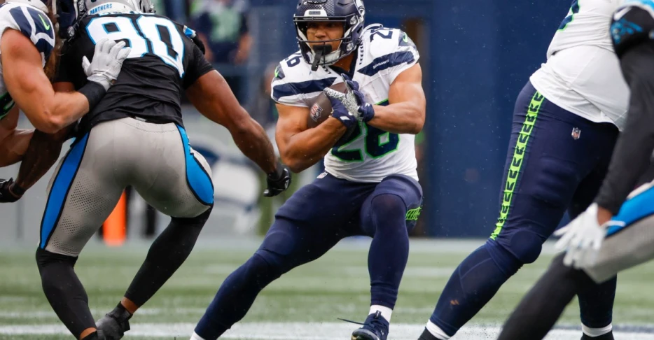 Seahawks vs. Panthers Week 17 game not flexed to Saturday national window