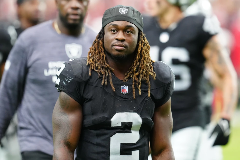 AFC Notes: Ashton Jeanty, Chargers, Chiefs, Raiders