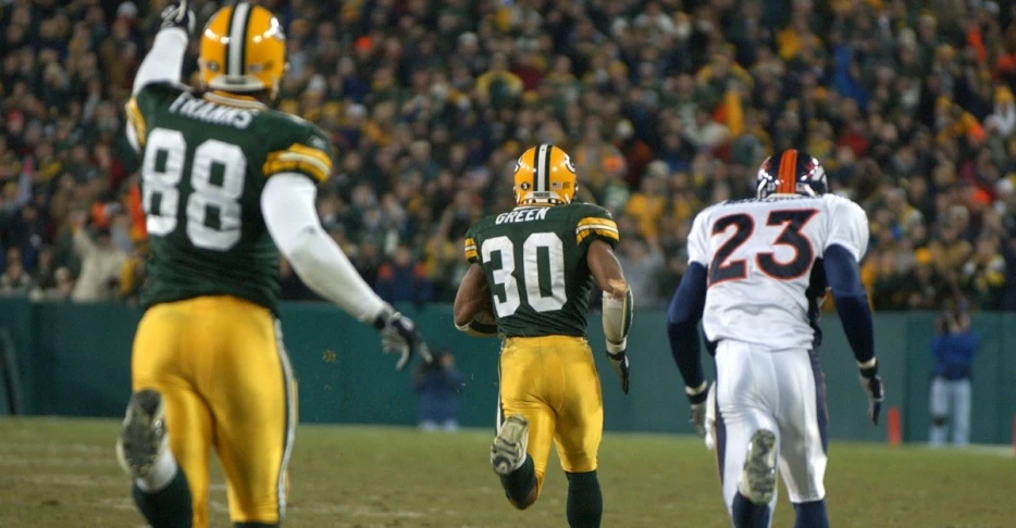 Ahman Green’s 98-yard sprint highlights Packers’ best individual performances against Broncos