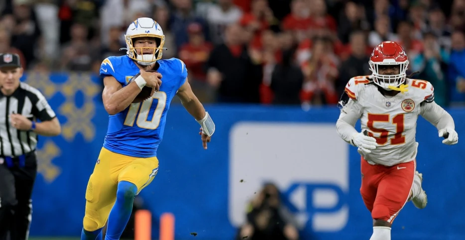 Chiefs hope to use lessons from Week 1 to engineer win over Chargers