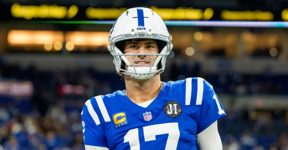 Colts QB Daniel Jones has heartfelt thank you to fans following season-ending injury