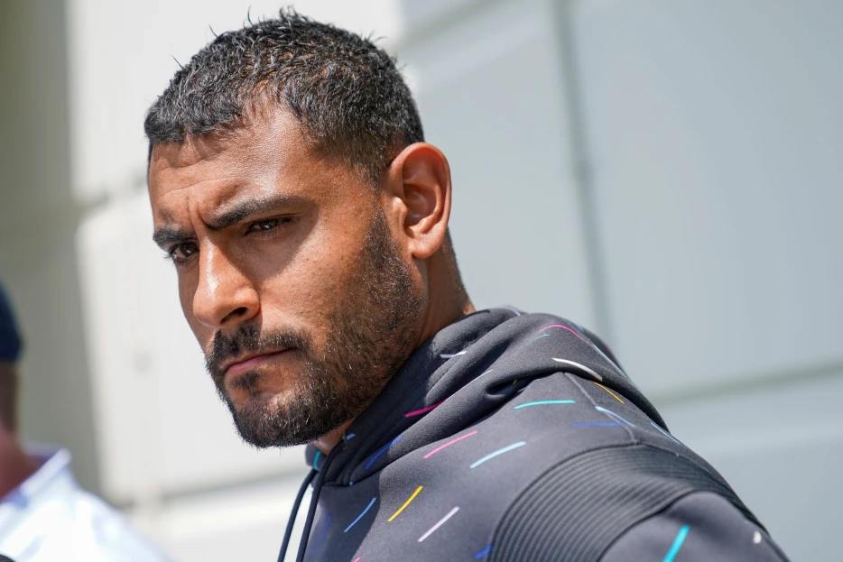 Dolphins Part Ways With OLBs Coach Ryan Crow