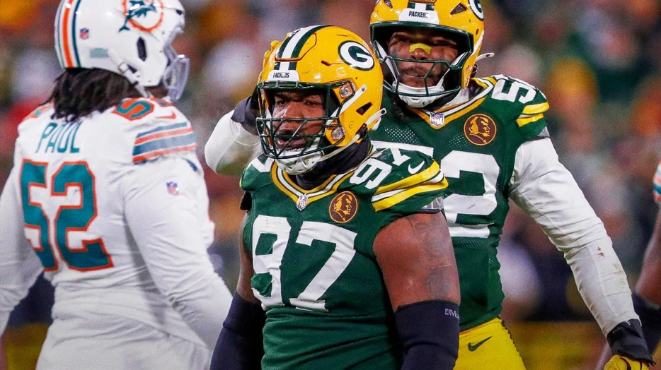 Packers’ Jeff Hafley gives spirited Rashan Gary defense after 6th-straight game without a sack
