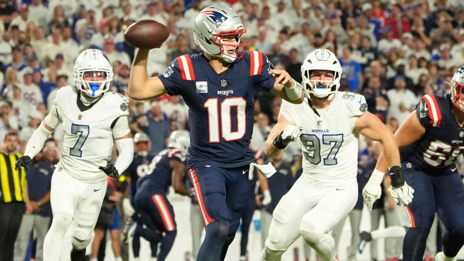 Patriots Run It Back With Unique Uniform Combo For Rematch Vs. Bills