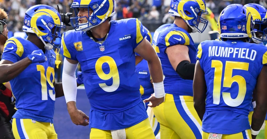 Stafford can do something Manning, Marino never did