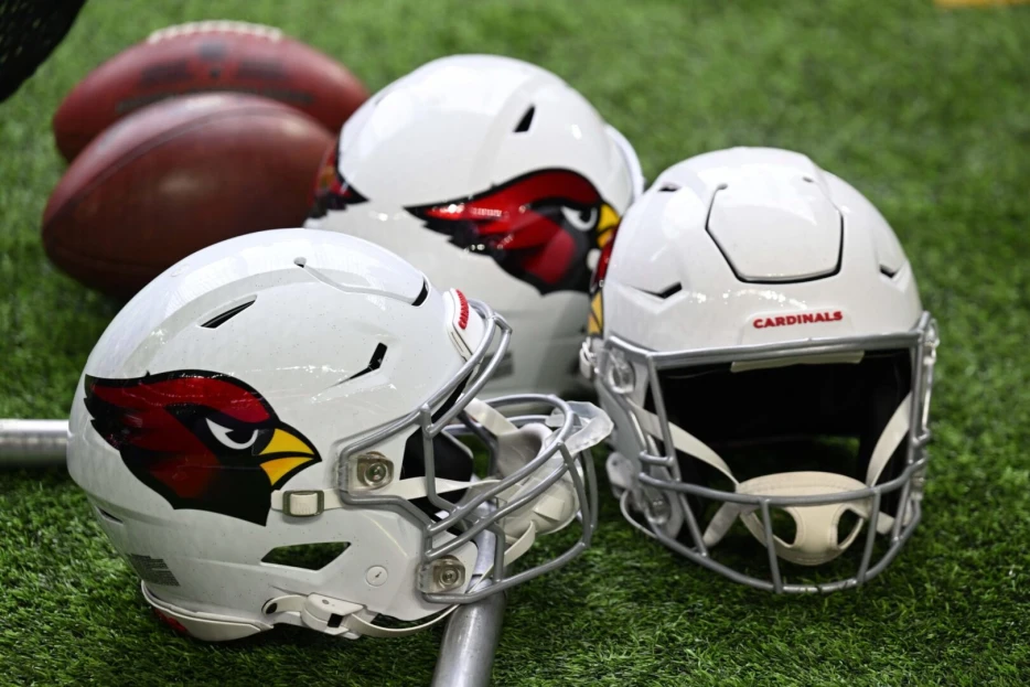Cardinals Announce Four Week 15 Roster Moves