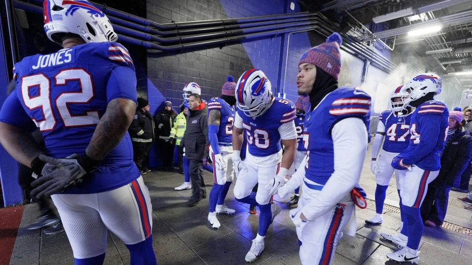 Buffalo Bills Players Forced To Take Shelter From Active Shooter