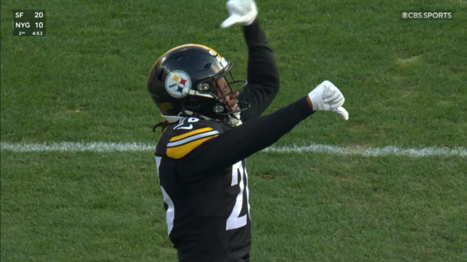 Echols Having ‘Fun’ With Focus On Slot Corner: ‘Able To Get Around The Ball’